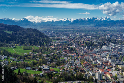 A, Vorarlberg, Blick über Bregenz in das Rheintal mit Alpsteingebirge, Santis, Altmann