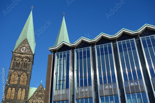 St.-Petri-Dom und Bremische Bürgerschaft in Bremen
