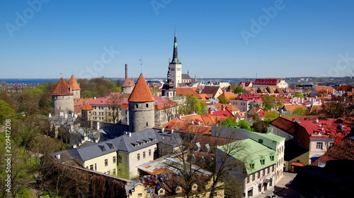 Tallin, zabytkowa stolica Estonii z piękną architekturą w kraju Unii Europejskiej znajdującym się w Europie Wschodniej