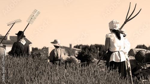 travail des champs d'avant