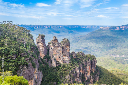 The three sisters rock formation in the Blue Mountains, near Sydney Australia