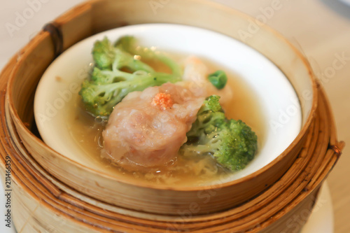 shrimp ball or steamed pork or pork ball with broccoli