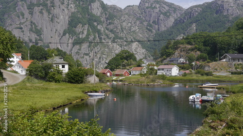 Dorf auf der Insel Hidra, Südwest-Norwegen