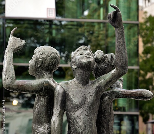 statue...centre ville de aachen