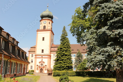 Kirchturm der Klosterkirche von St. Trudpert im Südschwarzwald