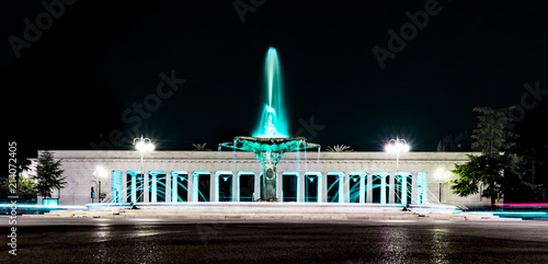 Foggia, Pronao della Villa e fontana dell'Ofanto