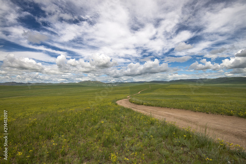 Проселочная дорога, Забайкальский край, степные просторы 