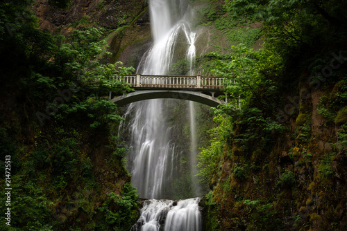 Multnomah Falls in Columbia River Gorge, Oregon, USA