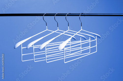 Non-slip cloth hanger