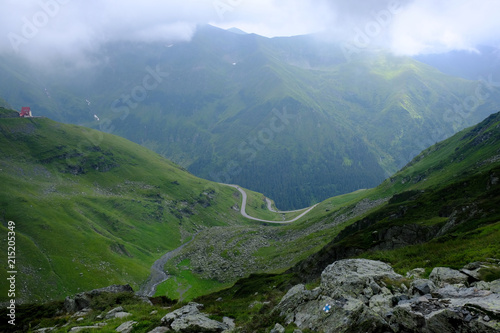 Rumunia, Karpaty Rumuńskie - Góry Fagaras, zejście do szosy transfogaraskiej w Górach Paltinu