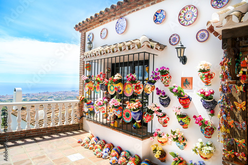 vases en céramique décorés fleur, mijas, espagne 4