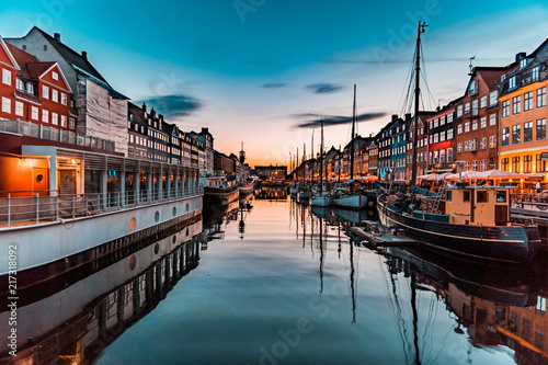 Nyhavn at golden hour (Copenhagen, Denmark)