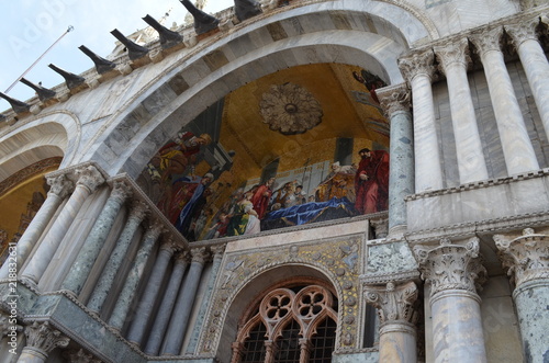 Wenecja - bazylika Sw. marka - portal