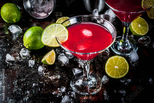 Red cosmopolitan cocktail with lime