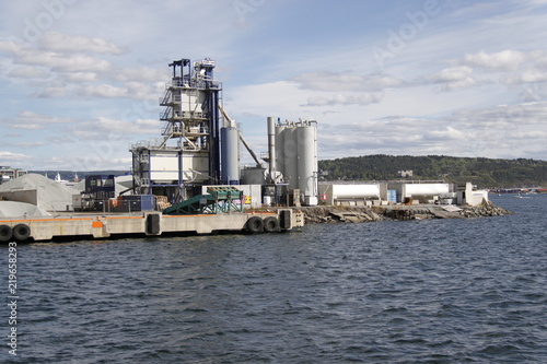 Zone industrielle portuaire à Oslo, Norvège 