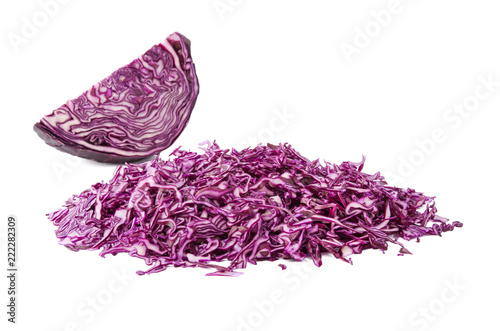 Ein Keil Rotkohl und kleingeschnitten