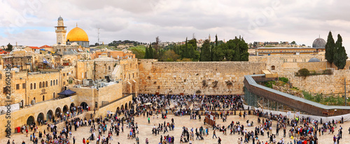 View on the Wailing Wall, orthodox religious Jews and tourists during the Jewish Pesach (Passover). Jerusalem, Israel