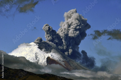 Volcán Cotopaxi en interrupción September ‎7, ‎2015, ‏‎9:02:36 PM