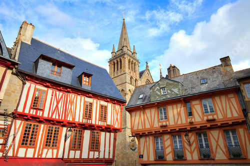 Vannes, Bretagne, Morbihan, Cathédrale et maisons à colombage, place Henri 4