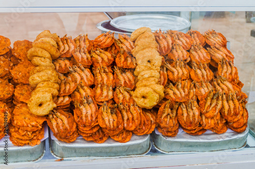 Street food Isso wade (Prawn wade) in Colombo, Sri Lanka