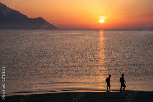 Sonnenuntergang am Berg Atos in Griechenland