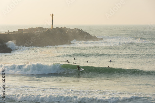 Surf à la plage de la Barre, Anglet, Pyrénées-Atlantiques, France