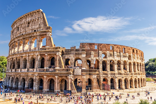Rzymskie Koloseum w lecie