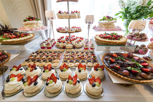 Catering, bufet, ciastka i słodycze 