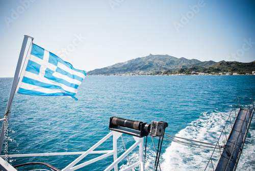 bandera grecka na łodzi