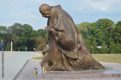 Jasnogórskie spojrzenia -Rzeżba Prymasa Tysiądzlecia Stefana Wyszyńskiego