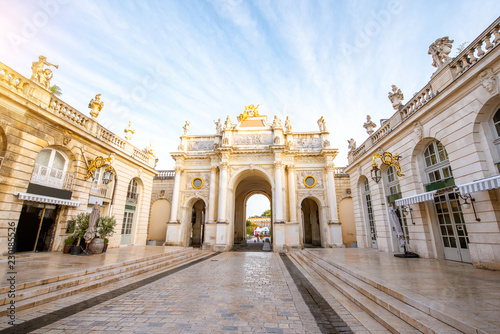 Morning view on the triumphal arch in the old town of Nancy, France