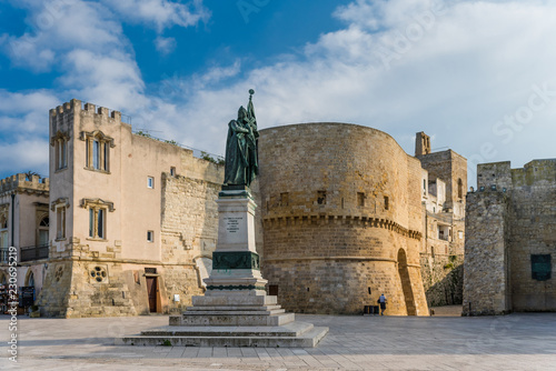 Otranto – Statue für den Helden und Märtyrer von Otranto