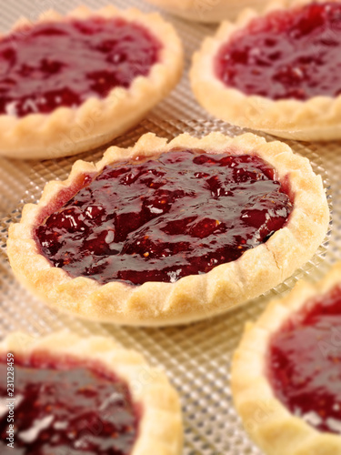 JAM TARTS