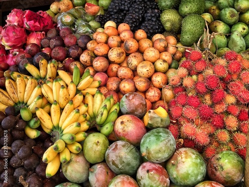 Tropikalne owoce