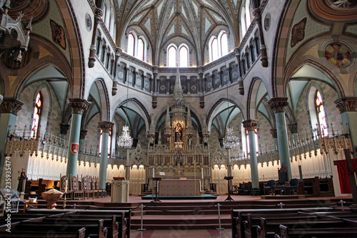 Cocathédrale Saint-Antoine-de-Padoue de Longueuil