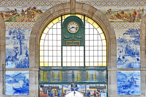 Railway station Sao Bento in Porto, Portugal