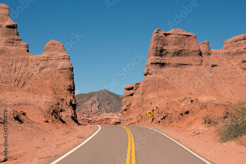Desert road, rn68, las ventanas, cafayate, salta, Argentina