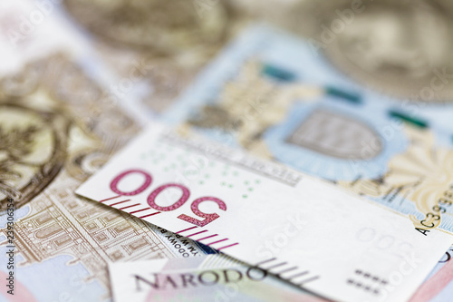Zbliżenie na banknot 500 PLN