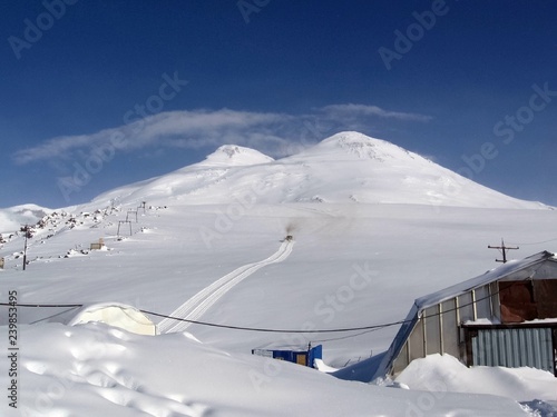 On the slope of mount Elbrus works ratrak