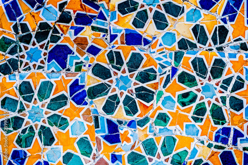 Céramiques mosaïques, art de Gaudi, Parc Guell de Barcelone