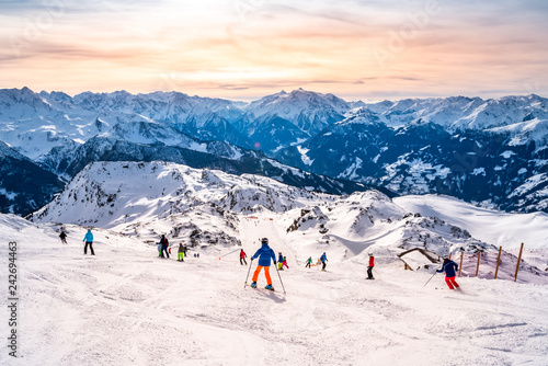 Skipiste in den Alpen, Österreich 