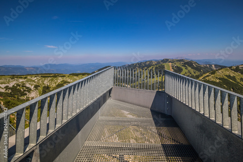 Das Hochkar ist mit einer Höhe von 1808 m ü. A. der höchste Gipfel der an der niederösterreichisch-steirischen Grenze befindlichen Göstlinger Alpen.