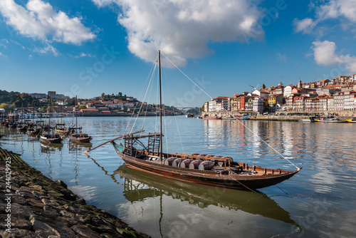 Porto boat with wine barrels