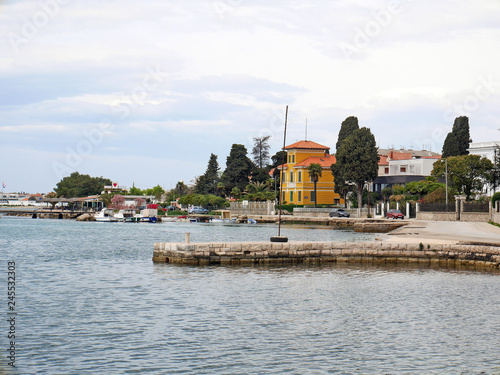 Mała zatoka w Zadarze