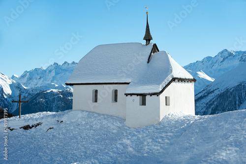 Kapelle "Maria zum Schnee" im Winter, Bettmeralp, Wallis, Schweiz