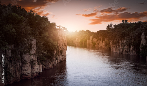 winding river through Palisades State Park in South Dakota