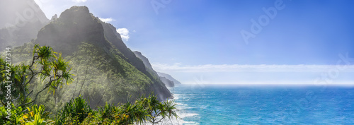 Sceniczna oceanu raju panorama, Na Pali wybrzeża stanu park na wyspie Kauai, Hawaje