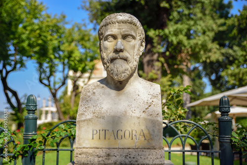 sculptural representation of Pythagoras (Pitagora), Greek philosopher and mathematician