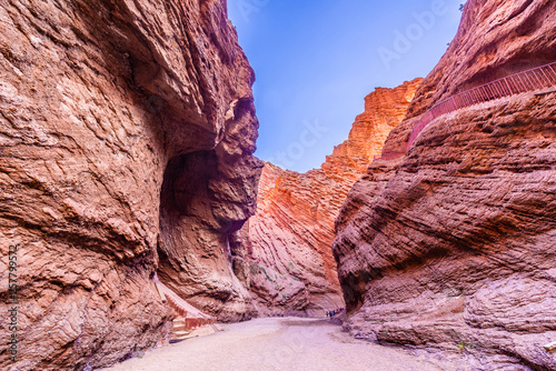 Tianshan Mysterious Grand Canyon entrance Xinjiang Uygur Zizhiqu China ，Sandstone formations in Utah USA 
