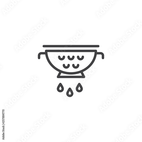 Kitchen colander line icon. linear style sign for mobile concept and web design. Pasta food strainer outline vector icon. Kitchen utensils symbol, logo illustration. Pixel perfect vector graphics